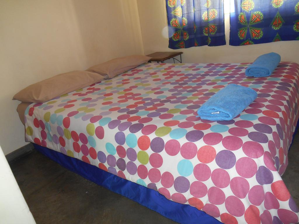 Victoria Falls Budget Hotel Εξωτερικό φωτογραφία