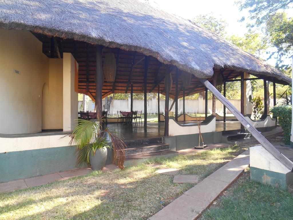 Victoria Falls Budget Hotel Εξωτερικό φωτογραφία
